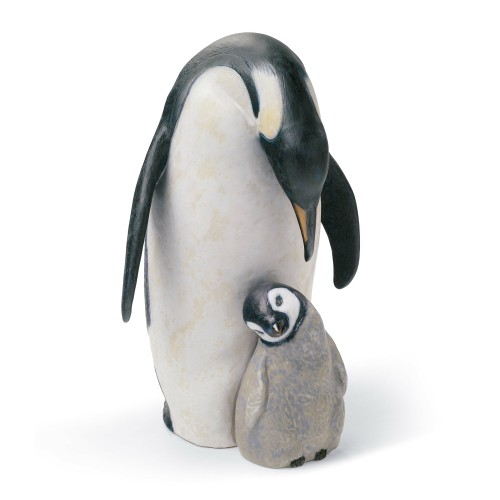 Пингвин с птенцом