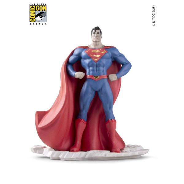 Скульптура "Супермен"